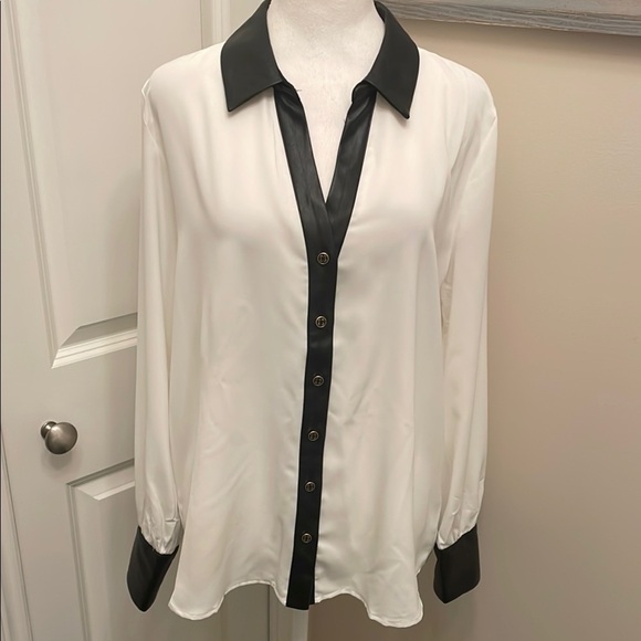 Ellen Tracy Tops - Ellen Tracy Black and White Contrast Blouse leather cuffs & Collar,  buttons